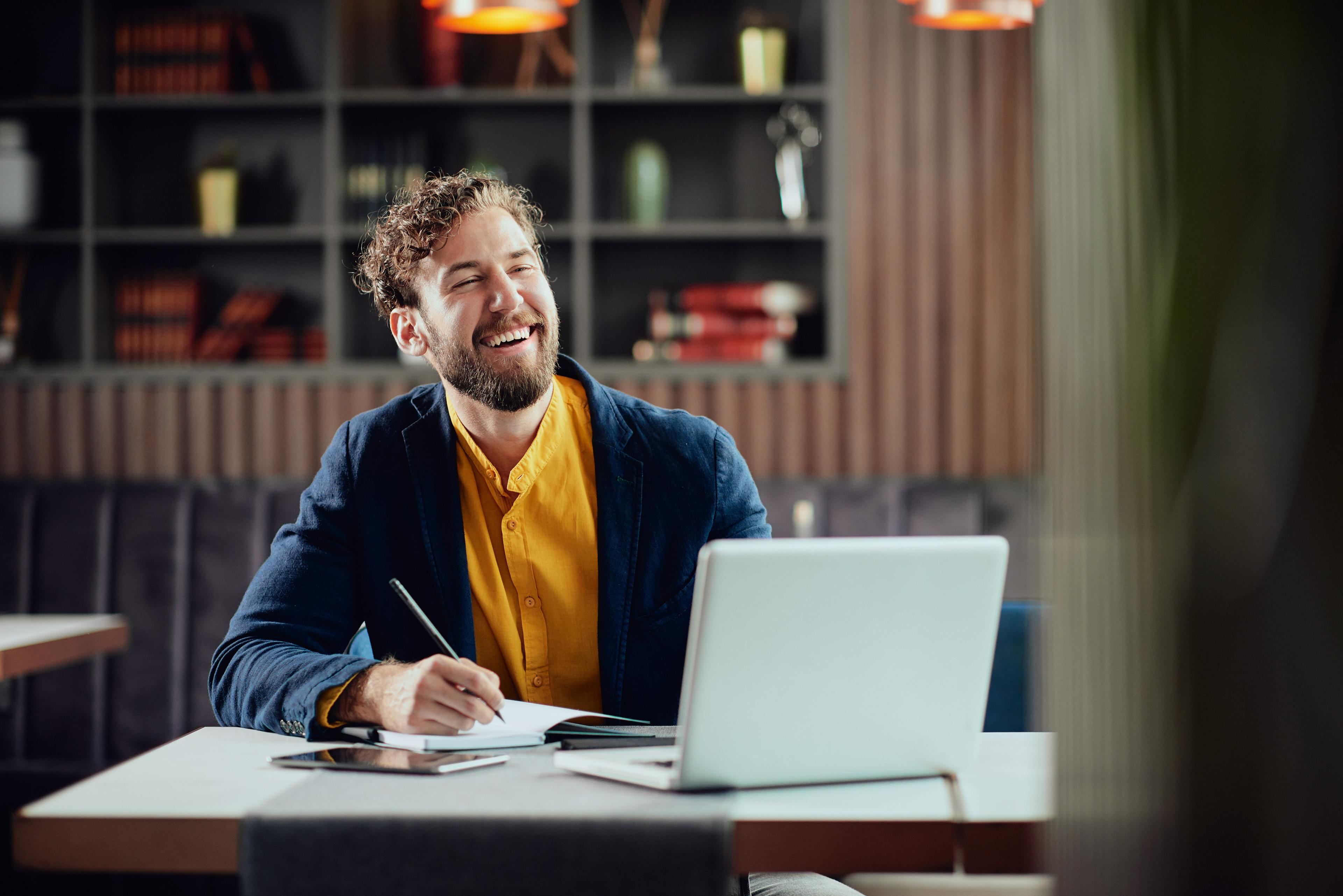 How To Form A Winning Social Media Strategy 4K