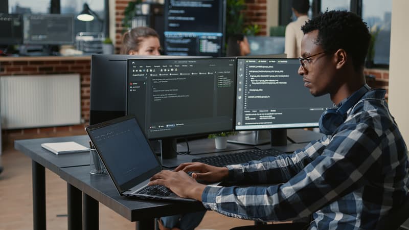 Understand Cyber Security 4K
