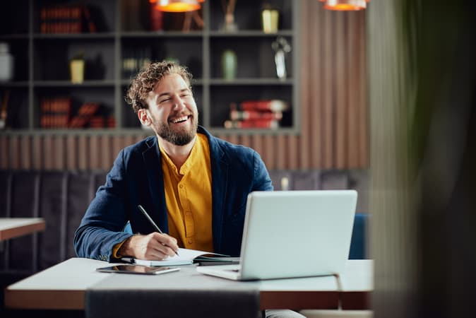 How To Form A Winning Social Media Strategy 4K